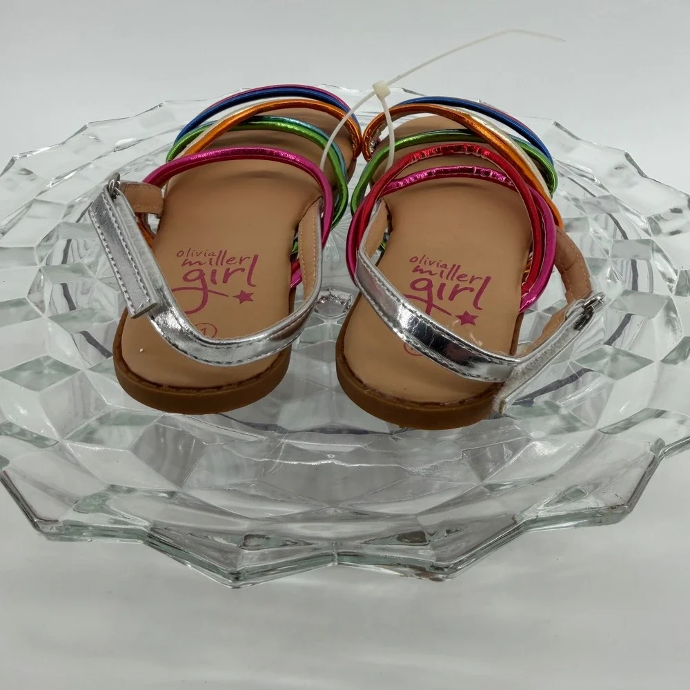 Olivia Miller Girl Rainbow Metallic Strappy Sandals Kids Size 13/1 Flat Silver
